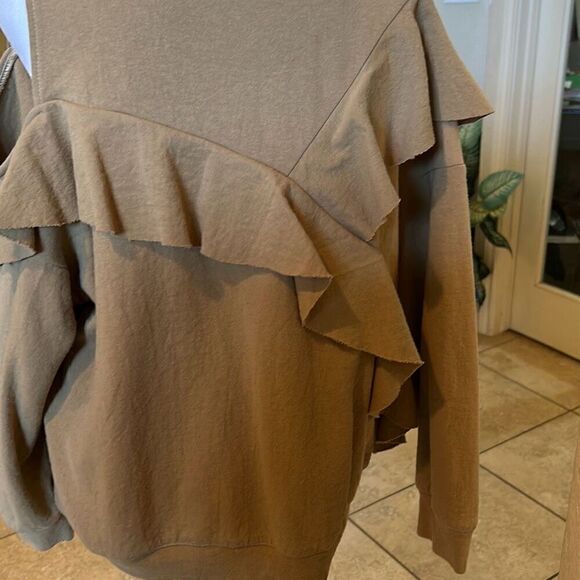 Eva Franco Womens 8 Ruffle Front Asymetrical Cold Shoulder Sweater Tan Lagenlook - Picture 5 of 7